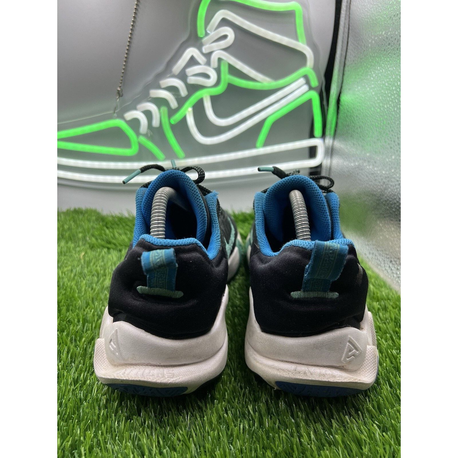 Nike Nike Giannis Immortality GS Black Washed Teal Size 7Y Size US 7 / EU 40 - 4 Thumbnail