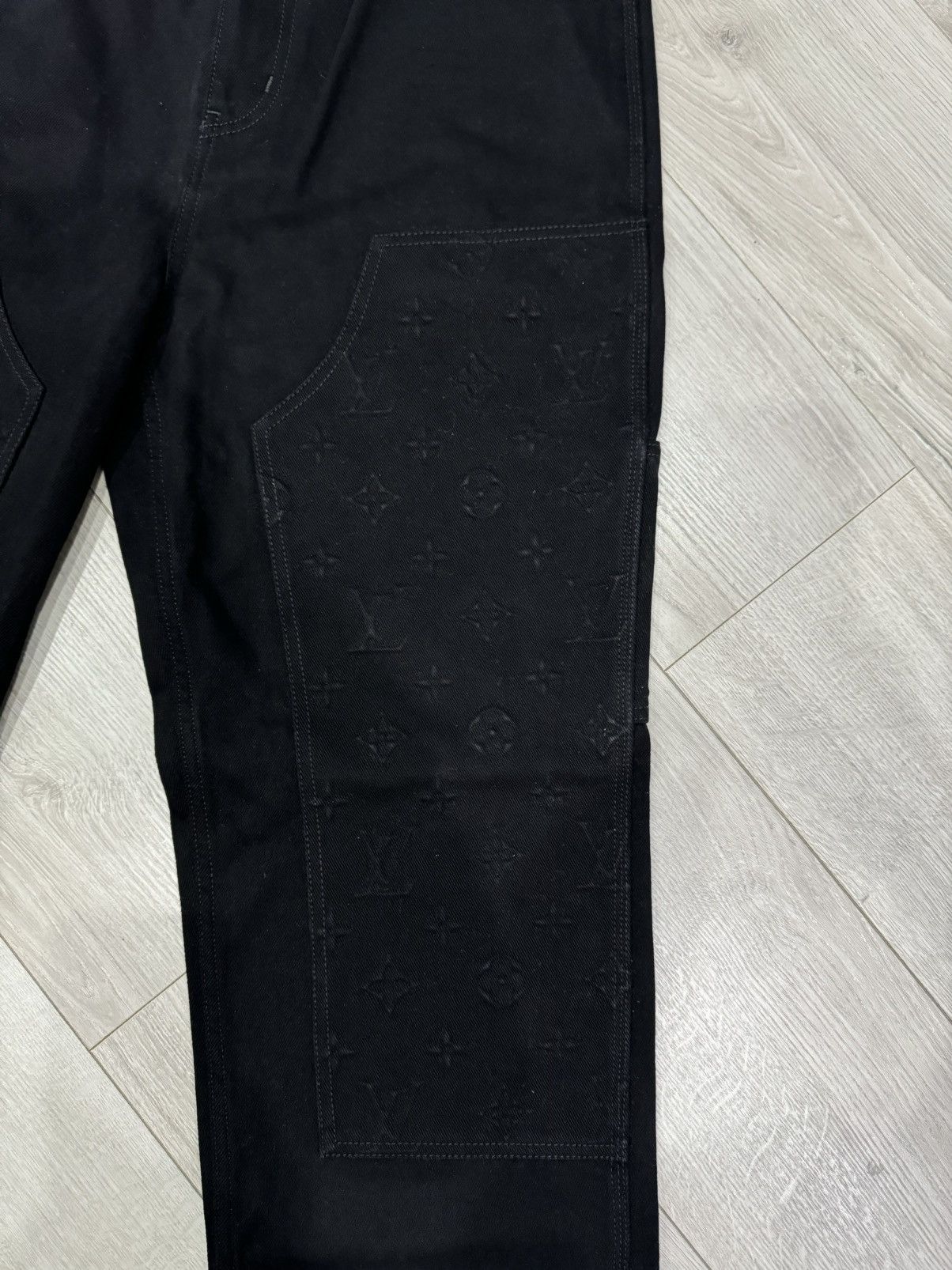 Louis Vuitton LOUIS VUITTON MONOGRAM WORKWEAR CARPENTER BLACK Size US 34 / EU 50 - 3 Thumbnail