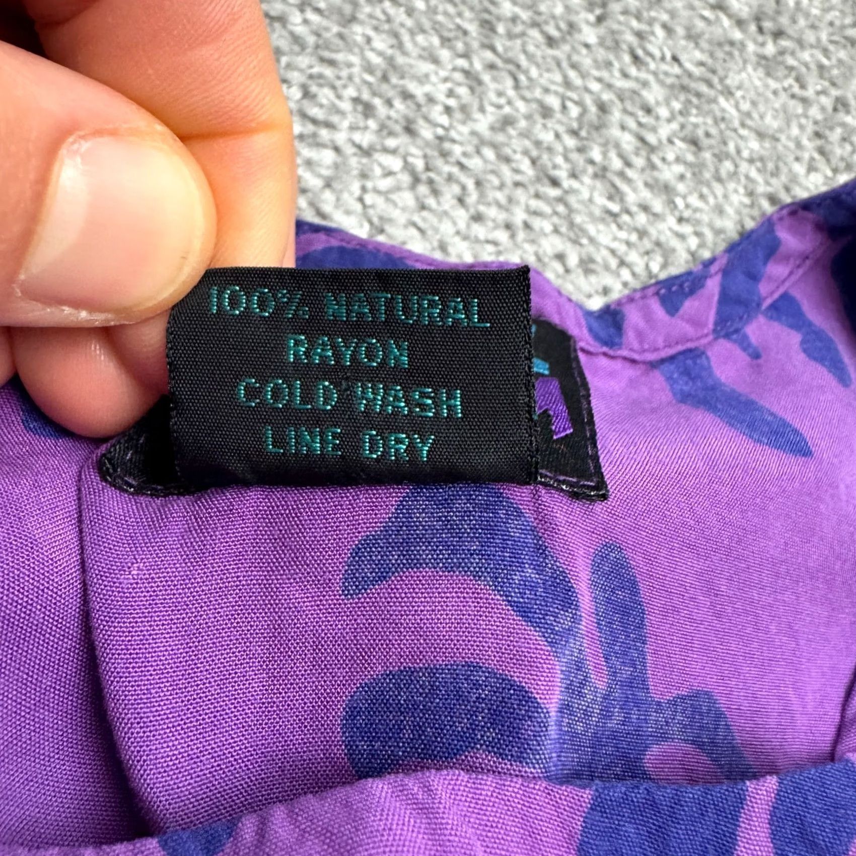Vintage VINTAGE Tropical Tantrum Dress Womens XS Midi Black Bohemian Hawaiian Tropical 90s Purple Palm Trees Short Sleeve Crew Neck Mini Fashion Size XS / US 0-2 / IT 36-38 - 7 Thumbnail