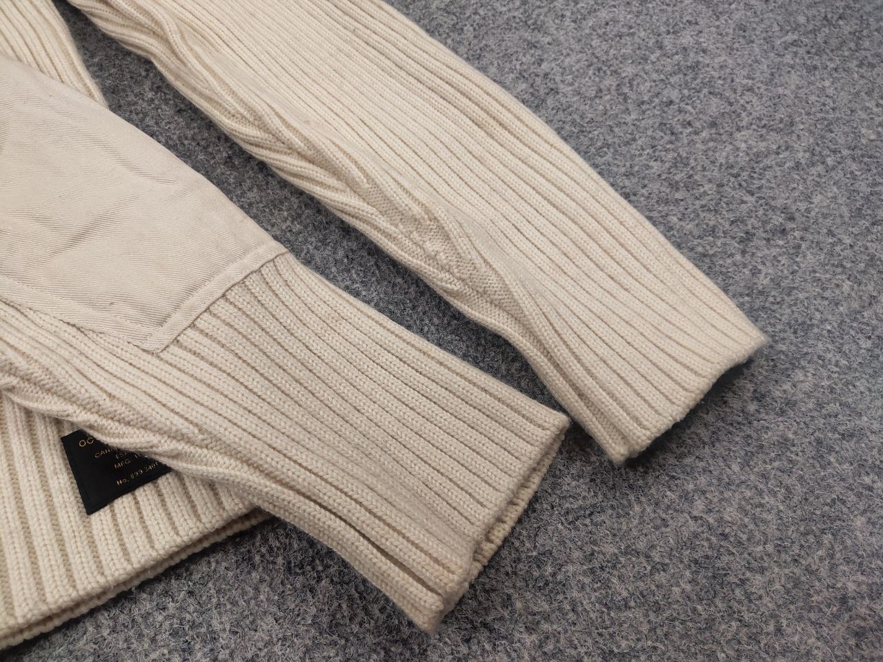 October's Very Own October's very own Drake OVO ribbed sweater Military Style Size US S / EU 44-46 / 1 - 9 Thumbnail