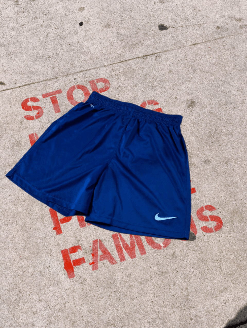 Nike × Vintage Vintage Nike Mens Shorts Size US 30 / EU 46 - 1 Thumbnail