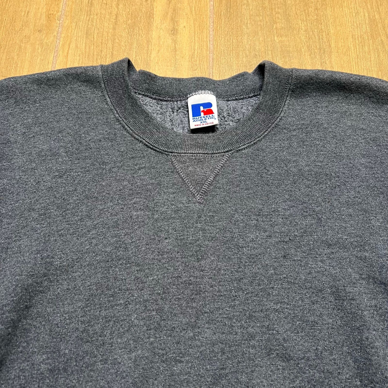 Russell Athletic Vintage Russell Athletic Sweatshirt Size XXL Grey Crewneck Size US XXL / EU 58 / 5 - 2 Thumbnail