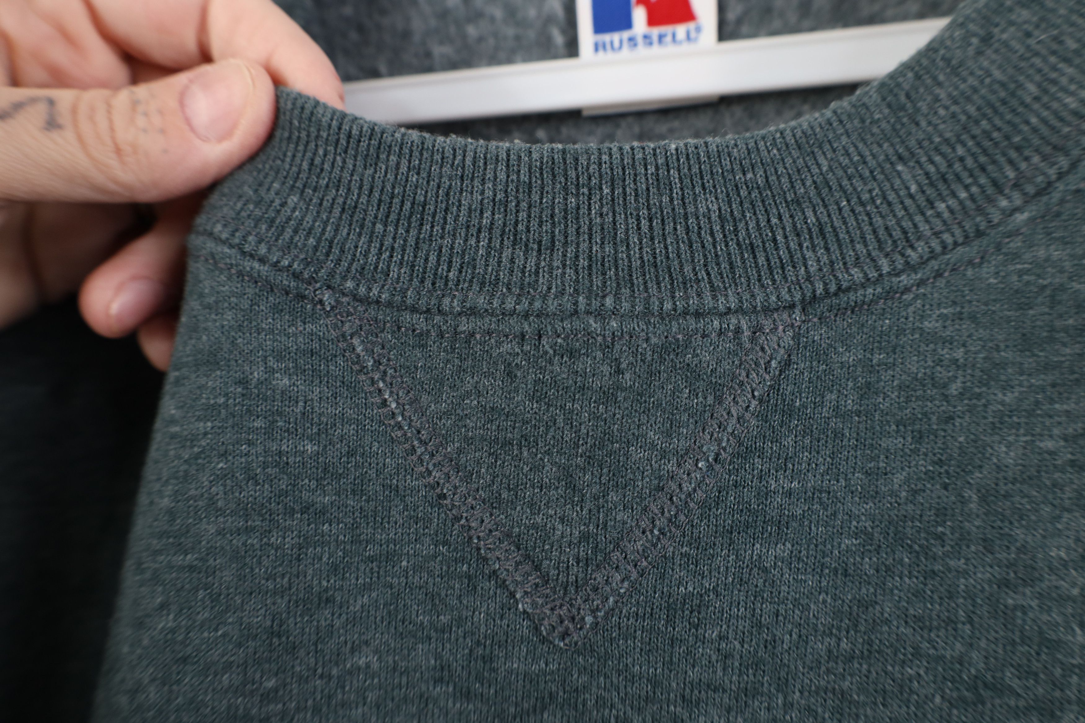 Russell Athletic Vintage 90s Russell Athletic Blank Crewneck Sweatshirt Gray Size US L / EU 52-54 / 3 - 7 Thumbnail