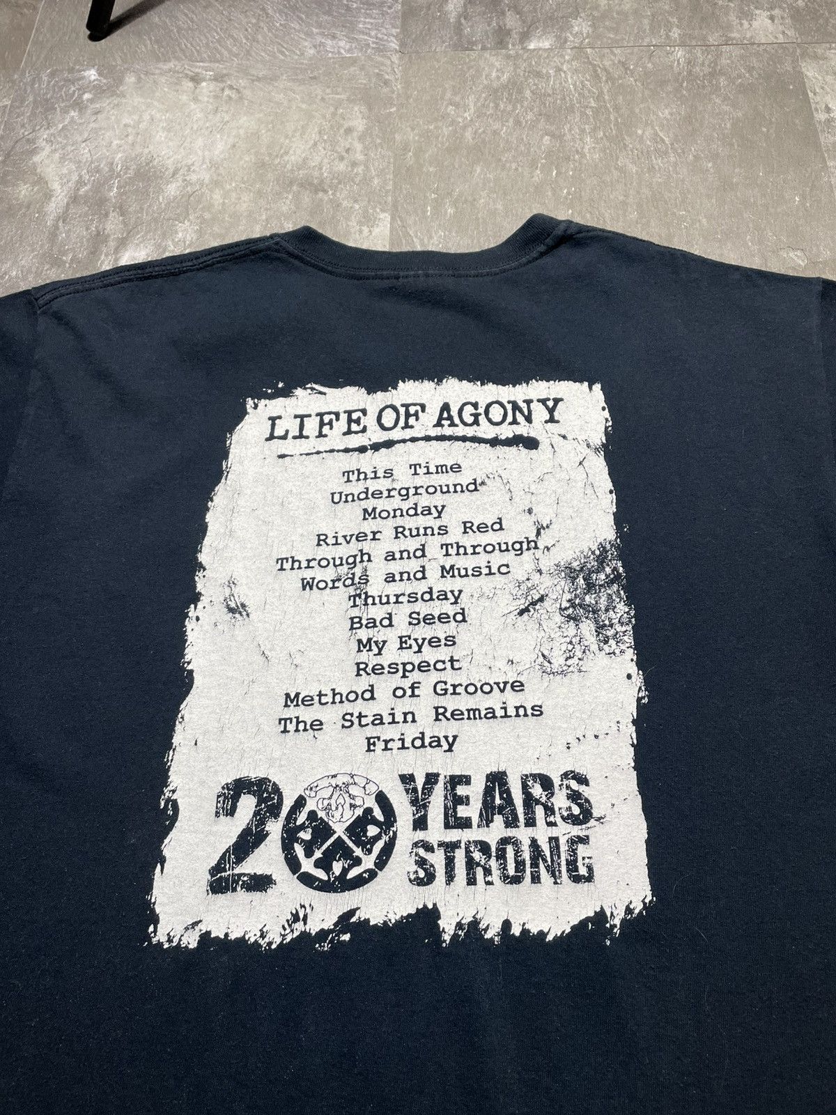 Band Tees Life of Agony 20 Years Strong Tour T-Shirt Band Tee L Size US L / EU 52-54 / 3 - 4 Thumbnail