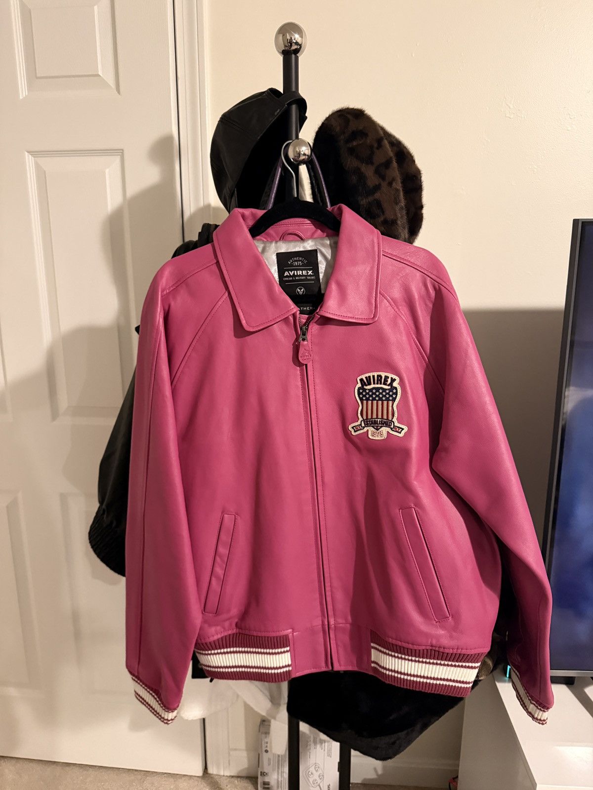 Avirex Avirex ICON Pink Leather Varsity Jacket Size L Size US L / EU 52-54 / 3 - 1 Thumbnail