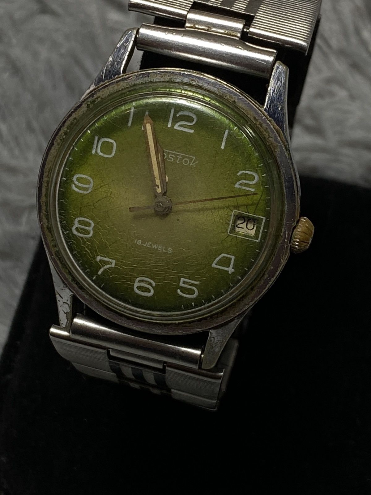 Japanese Brand Vintage Vostok Mechanical Watch Green Dial | Japanese Brand Size ONE SIZE - 2 Thumbnail