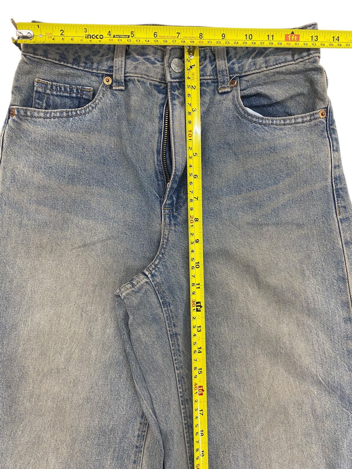 GU GU Faded Wash Style Baggy Jeans Size US 26 / EU 42 - 6 Thumbnail