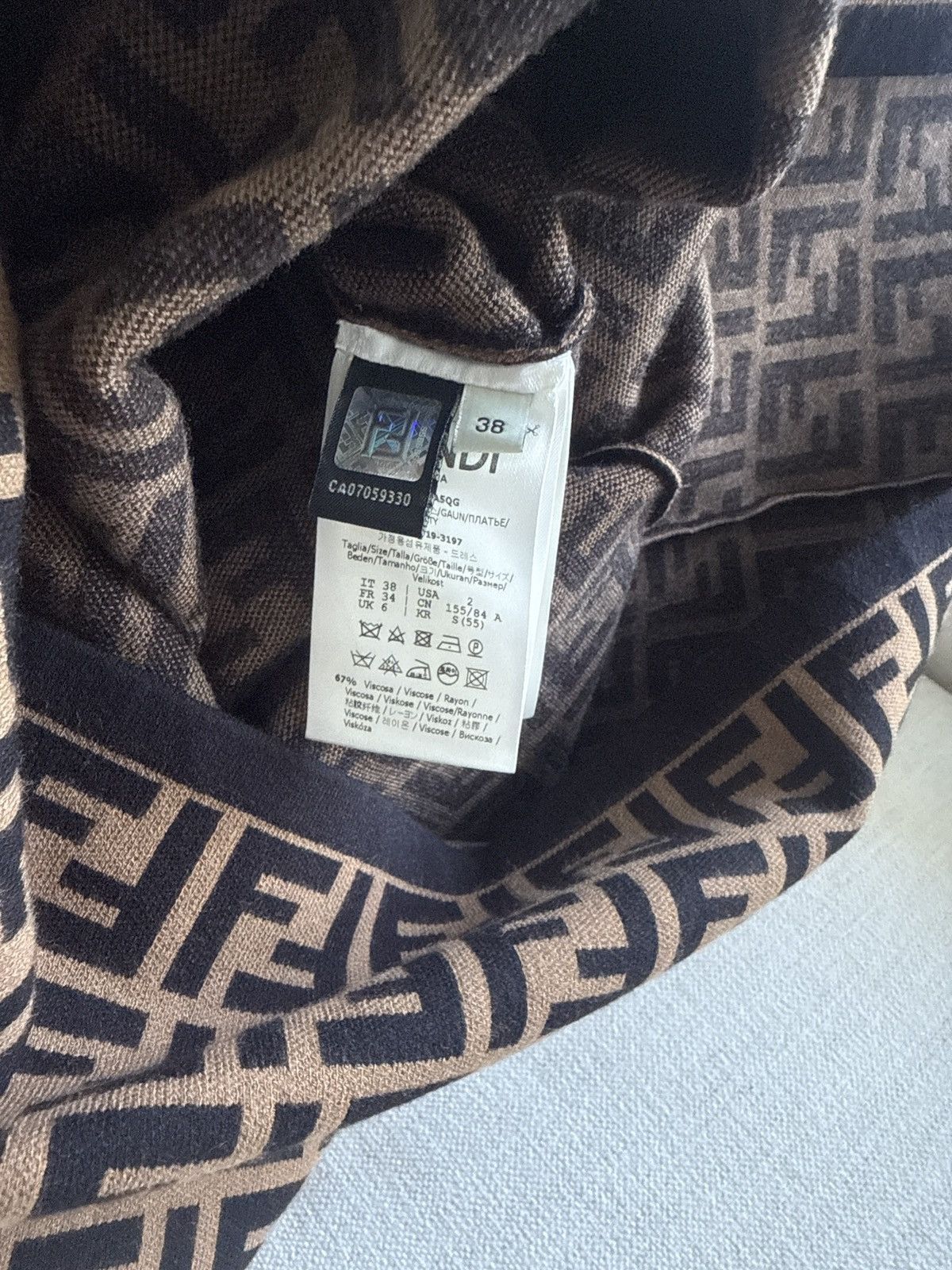 Fendi Fendi dress Size XS / US 0-2 / IT 36-38 - 2 Thumbnail