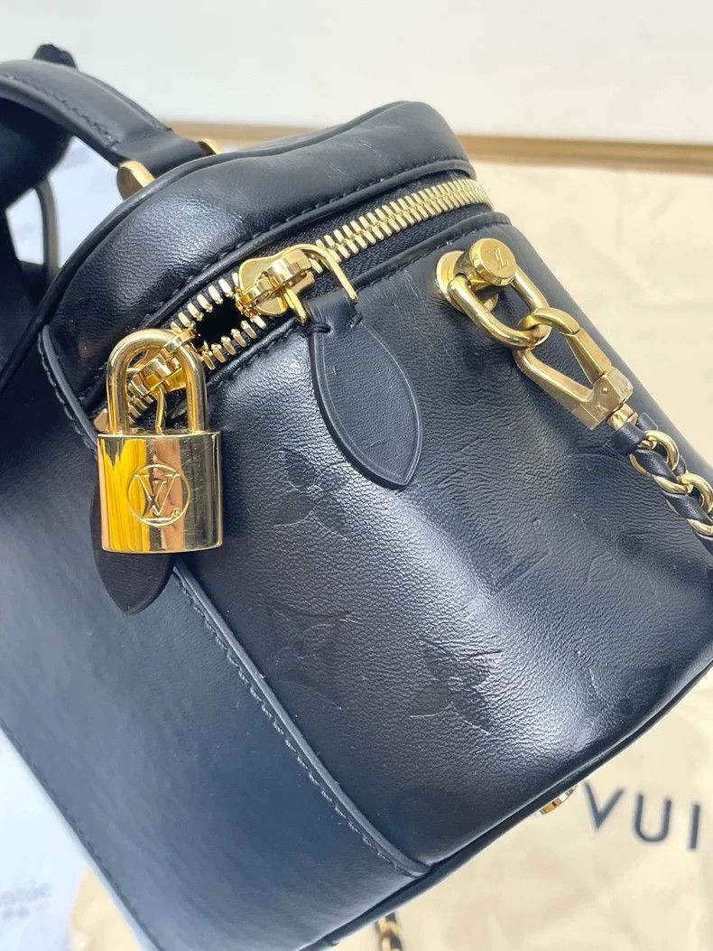 Louis Vuitton LV Black Pattern Makeup Bag-2506 Size ONE SIZE - 3 Thumbnail