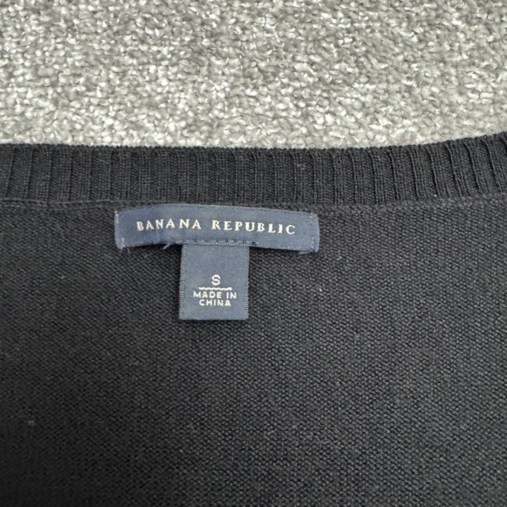 Banana Republic Banana Republic Sweater Dress Women Small Black Merino Wool Ruched Zipper Knit Midi Dress - Classic, Designer, knit, sweater dress Size S / US 4 / IT 40 - 5 Thumbnail