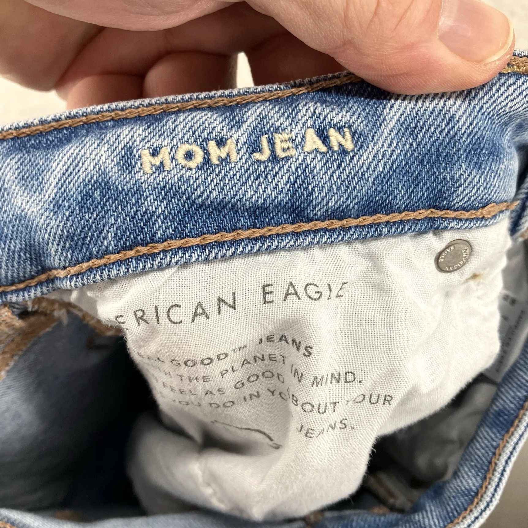 Vintage Women's American Eagle Stretch Mom Jean Size 2 Short 28x26 Distressed Blue Denim Size 26" / US 2 / IT 38 - 5 Thumbnail