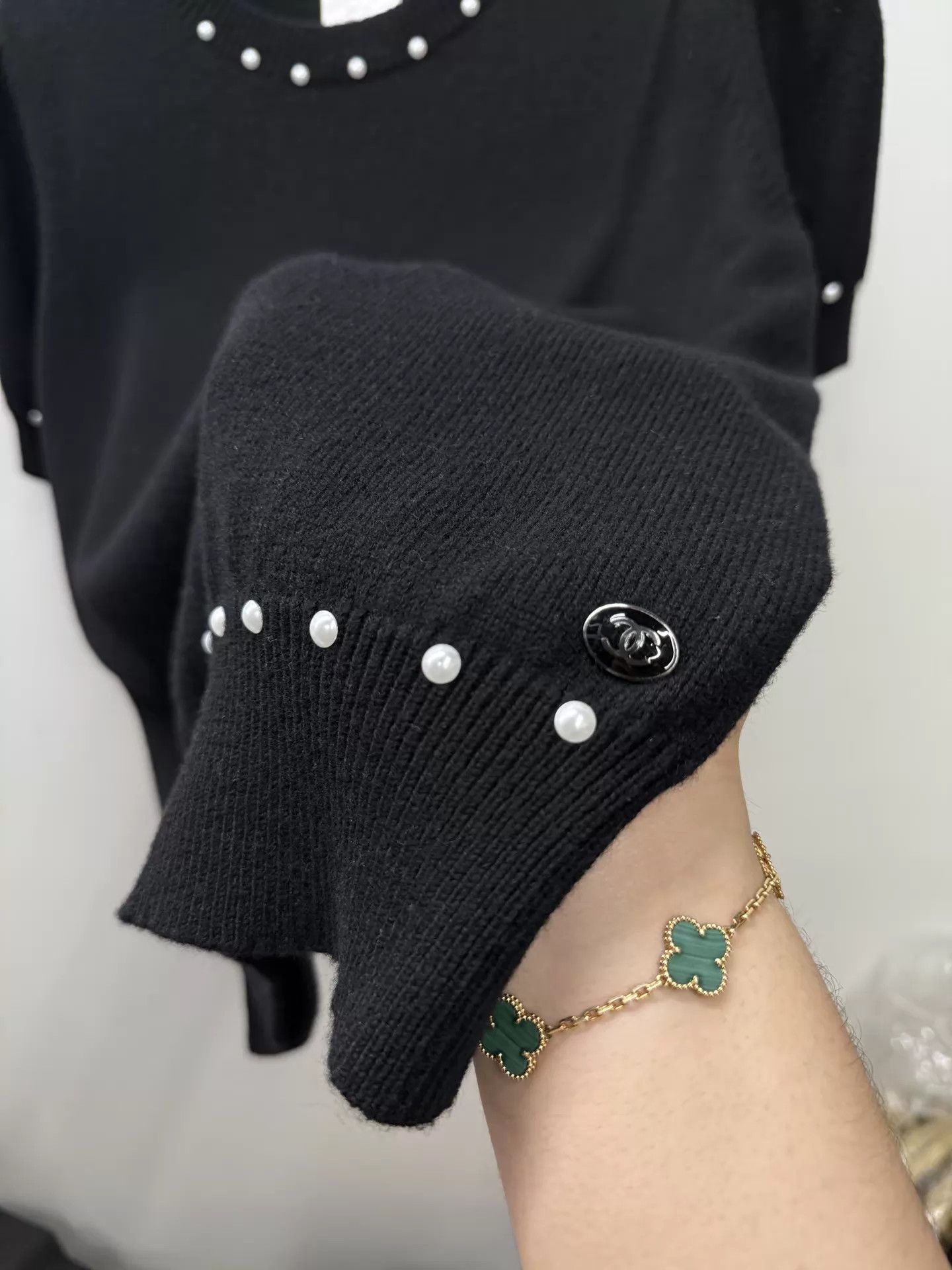 Chanel Chanel Black Pearl-Embellished Wool Short-Sleeve 38 Size S / US 4 / IT 40 - 3 Thumbnail