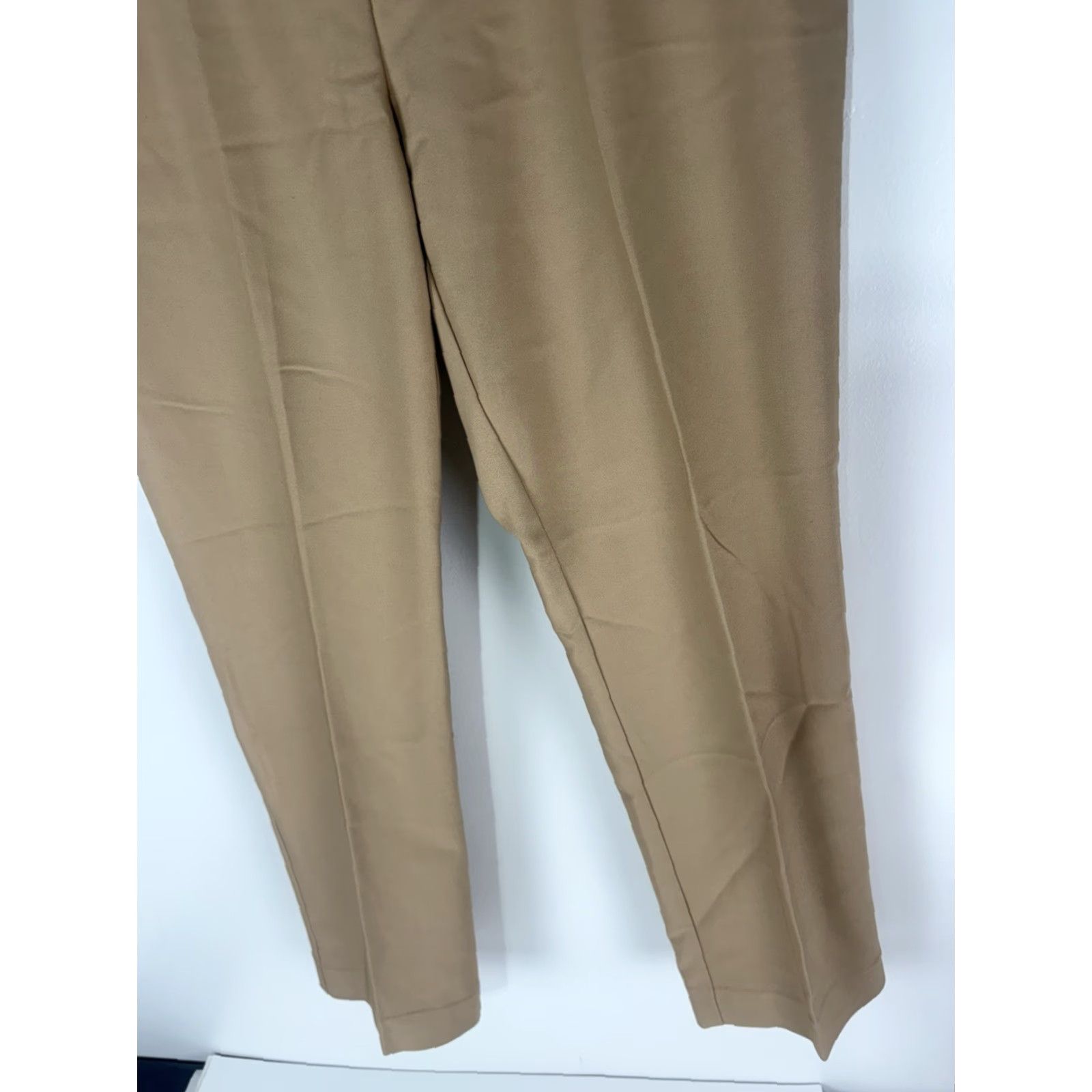 Vintage Chico's Dress Pants Women Size 10 Tan Slimming Stretch Pockets Easy Care Machine Washable Womens Size 32" / US 10 / IT 46 - 3 Thumbnail