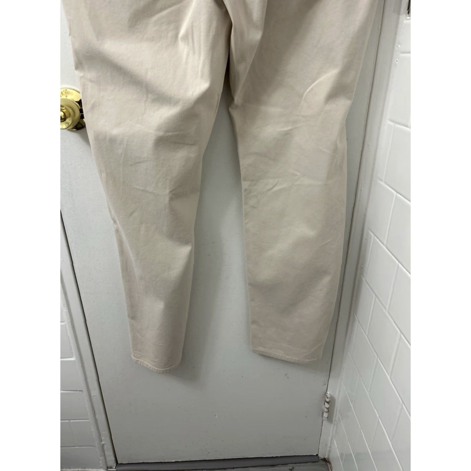 Banana Republic Banana Republic Traveler Pants Mens Size 38x32 Beige Slim Fit Chino NWT Size US 38 / EU 54 - 3 Thumbnail