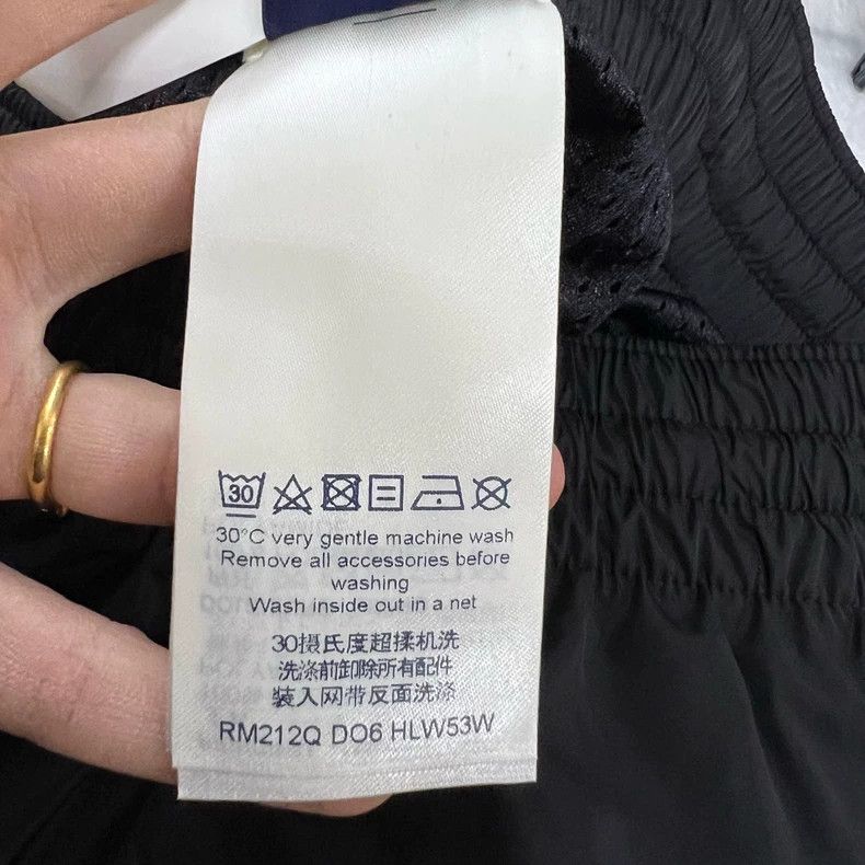 Louis Vuitton Louis Vuitton size s Black shorts 2502-Nextarrow Size US 28 / EU 44 - 5 Thumbnail