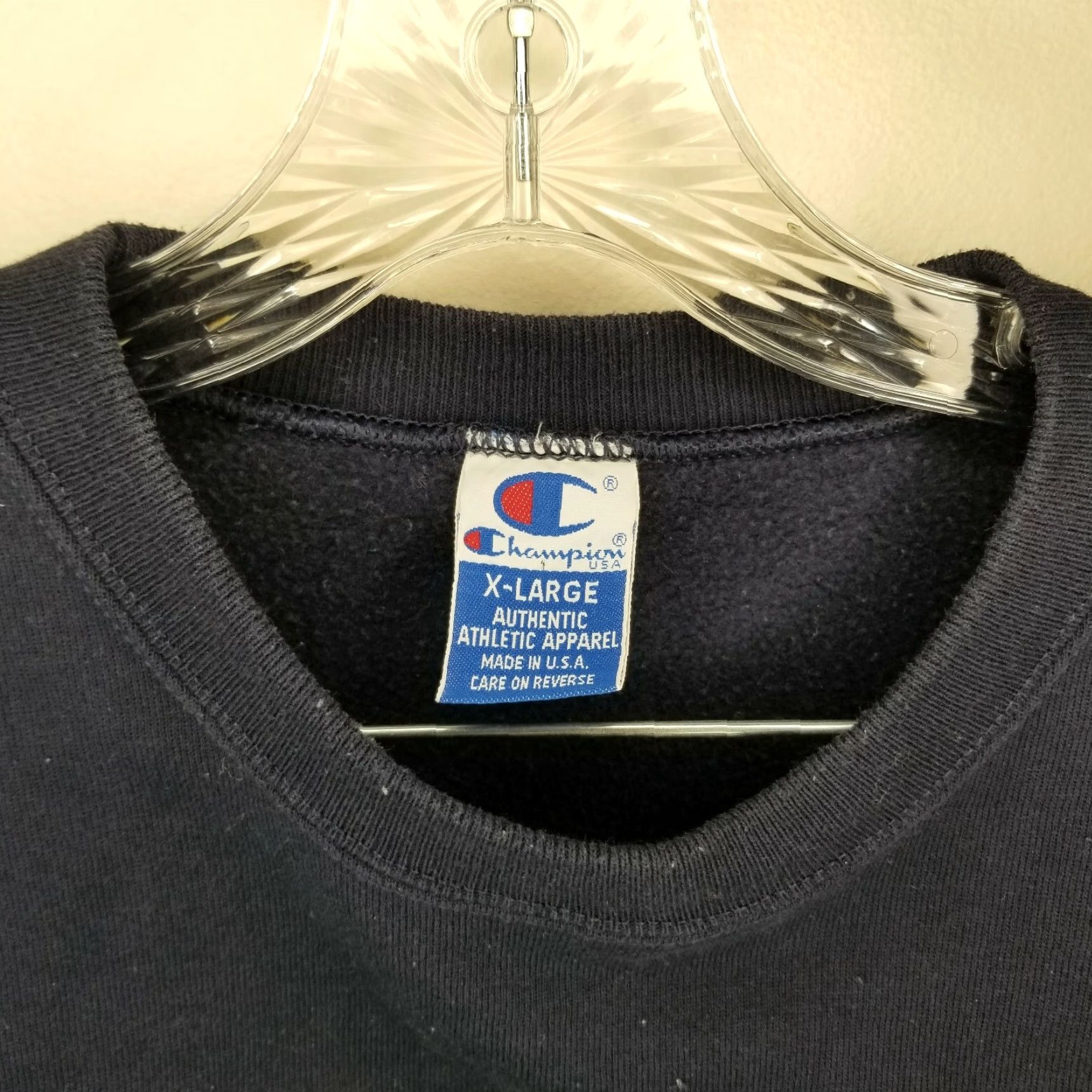 Champion VINTAGE Champion University of Notre Dame Blue Pullover Sweater Adult XL Long Sleeve Made in USA Mens Size US XL / EU 56 / 4 - 3 Thumbnail