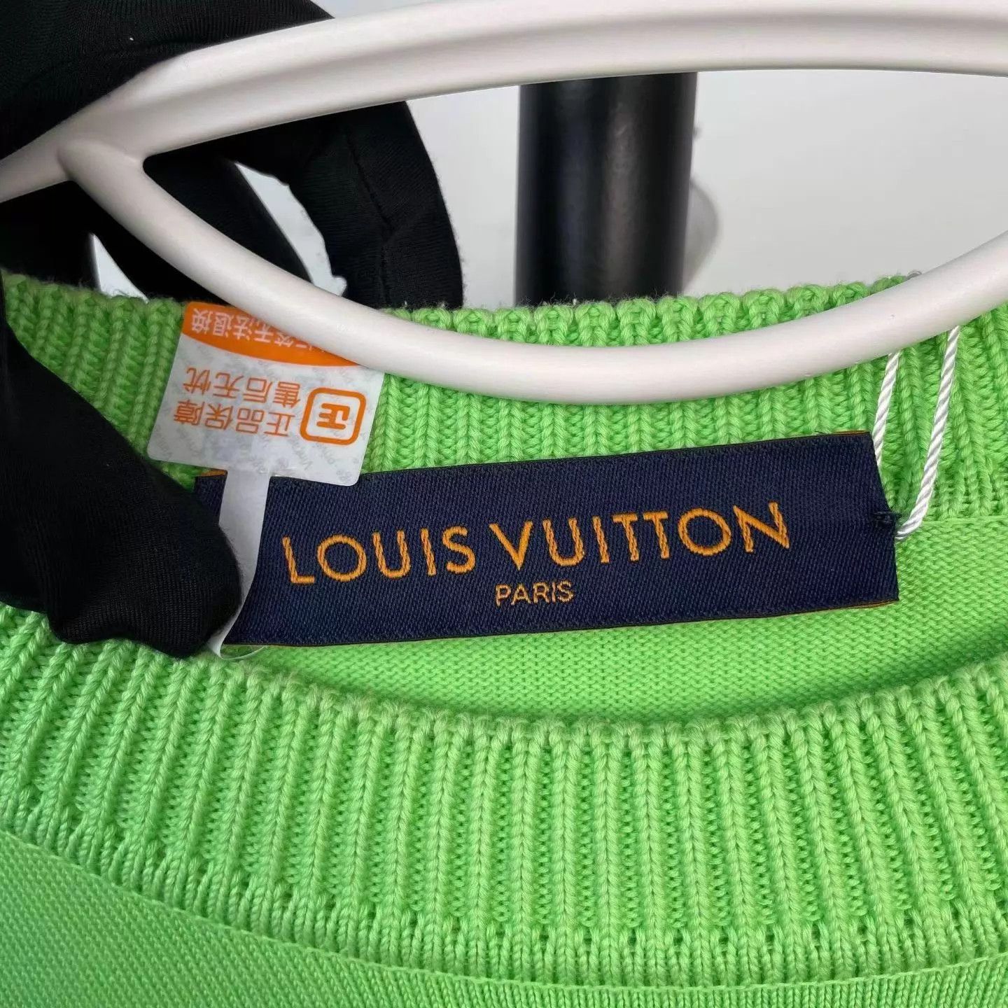 Louis Vuitton LV Knit Short-Sleeve T-Shirt Embroidered Logo M Size US M / EU 48-50 / 2 - 5 Thumbnail