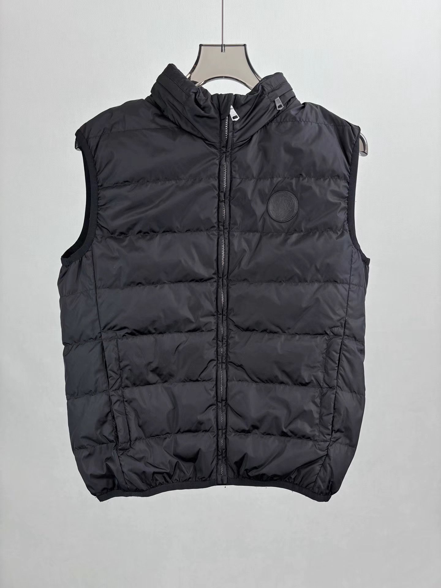 Gucci GUCCI Black Full GG Logo Lined Goose Down Vest Size US S / EU 44-46 / 1 - 1 Thumbnail