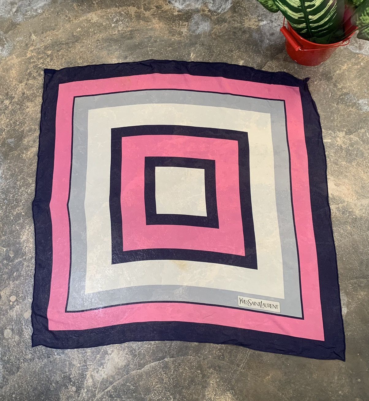 Yves Saint Laurent Yves Saint Laurent Big Scarves Size ONE SIZE - 1 Thumbnail