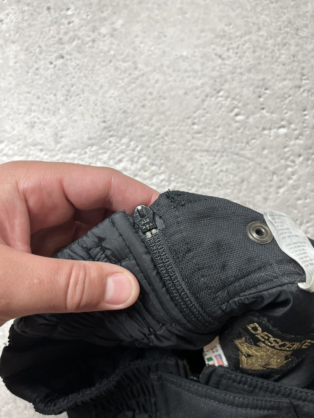 Descente × Vintage Vintage Descente Ski Pants Men’s L Black Technical Trousers Size US 28 / EU 44 - 12 Thumbnail