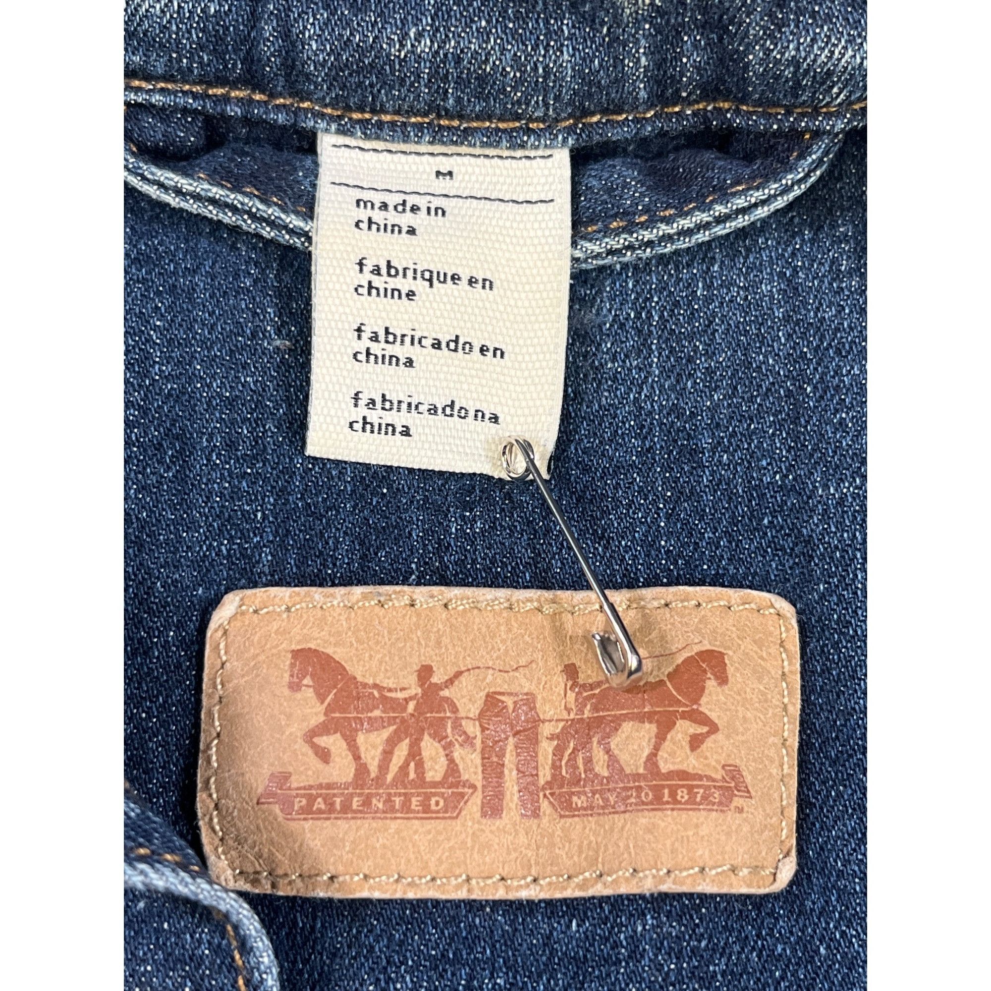 Levi's Levi's Women's Blue Denim/Jean Jacket Size M SKU 5629 Size M / US 6-8 / IT 42-44 - 4 Thumbnail