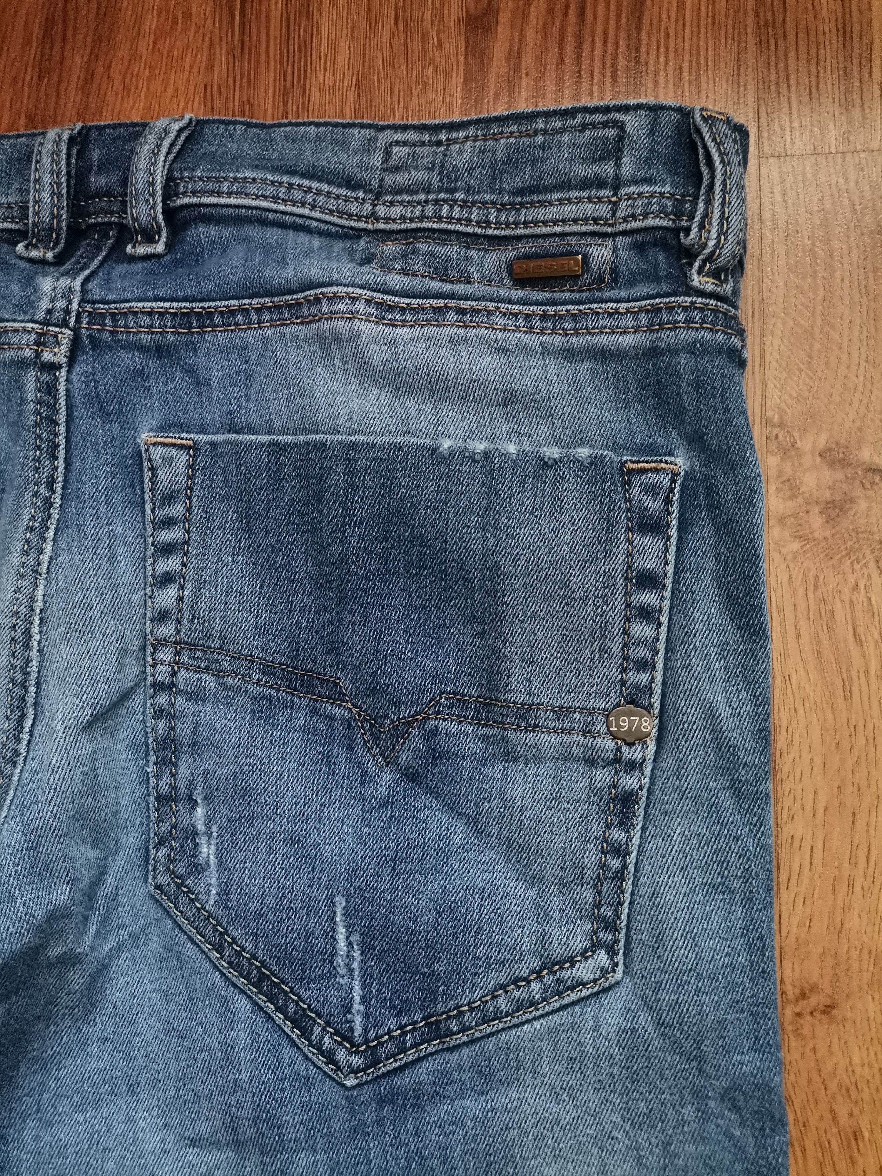 Diesel Diesel Tepphar Distressed Jeans Size US 31 - 6 Thumbnail