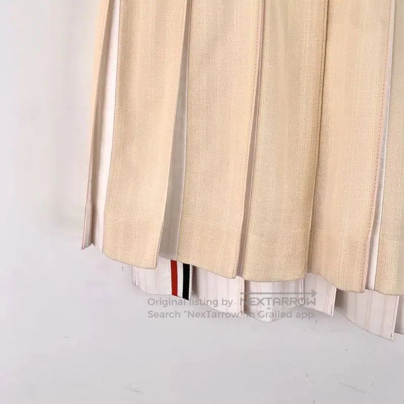 Thom Browne Thom Browne Beige Wool Pleated Skirt . Size 22" - 4 Thumbnail