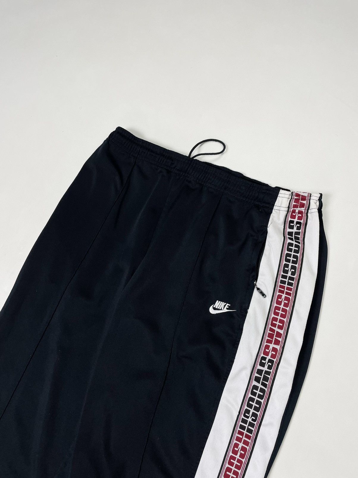 Nike Nike 🧨 vintage lampass swoosh black nylon sports pants Size US 36 / EU 52 - 4 Thumbnail