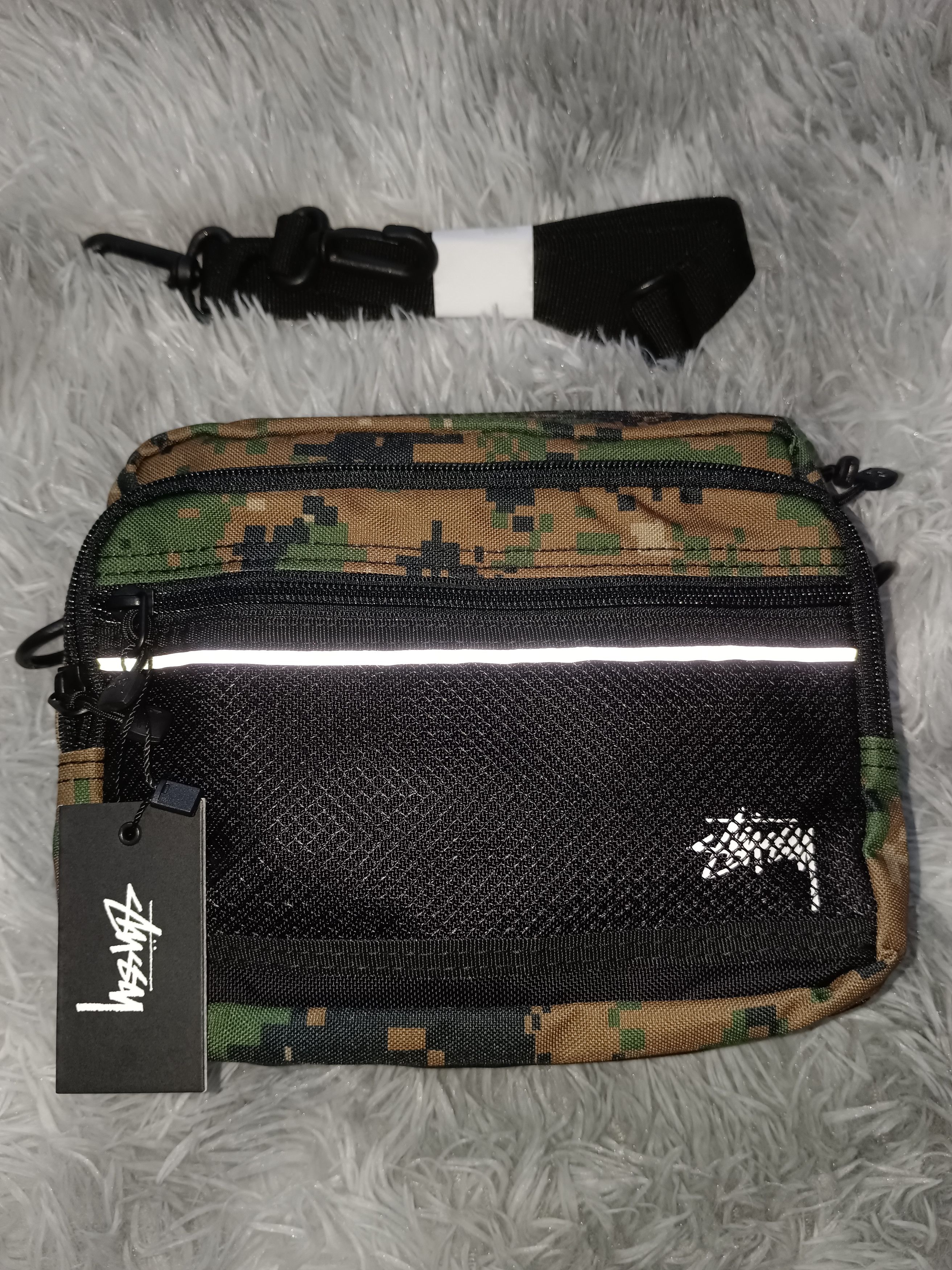 Hypebeast STUSSY DIGI CAMO SHOULDER BAG Size ONE SIZE - 2 Thumbnail