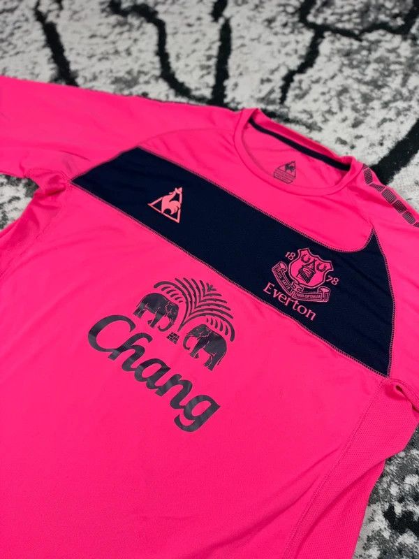 Sportif Vintage Le Coq Sportif Everton XL football shirt pink Size US XL / EU 56 / 4 - 3 Thumbnail