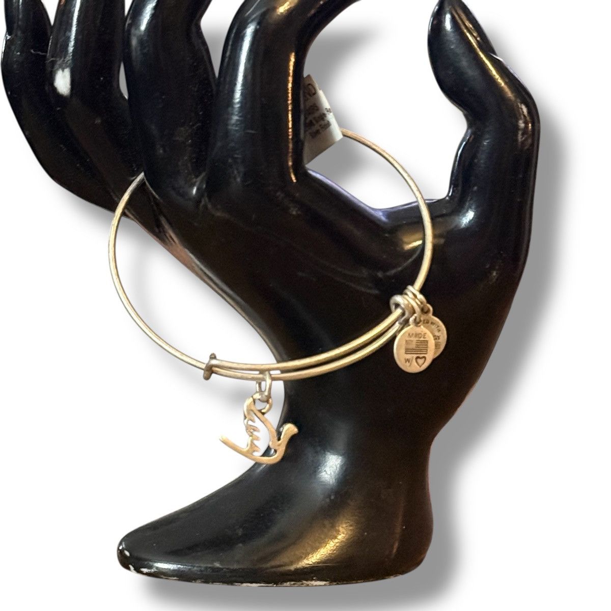 Other Alex and Ani Sacred dove expandable bangle charm bracelet Size ONE SIZE - 2 Thumbnail