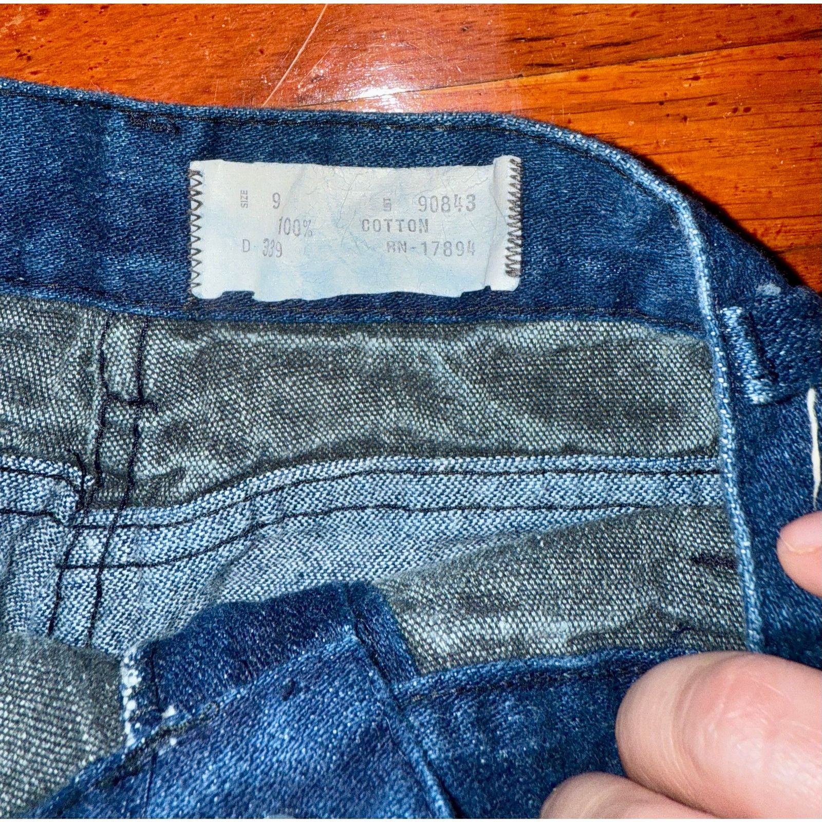 Vintage Vintage 70’s Dark Wash Denim High Waist Bare Back Jeans XS Size 24" / US 00 / IT 34 - 6 Thumbnail