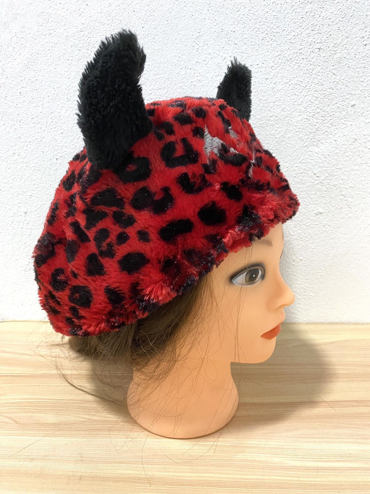 Super Lovers 🔥Archieves🔥Rare Gothic Punk Devil Horn Super Lovers Size ONE SIZE - 2 Thumbnail
