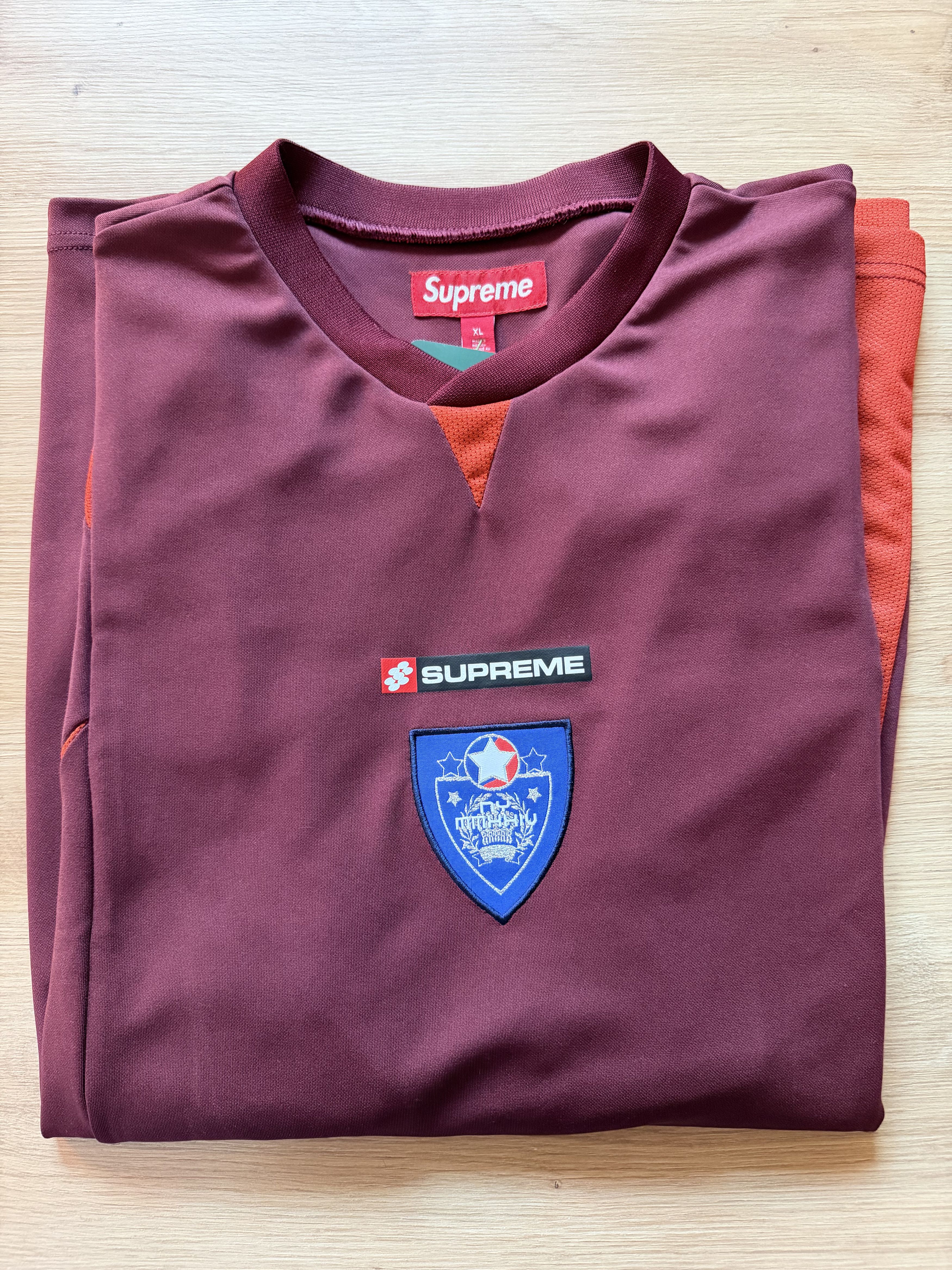 Supreme Supreme Crest Soccer Jersey FW24 "Maroon" — XL — DS Size US XL / EU 56 / 4 - 1 Thumbnail