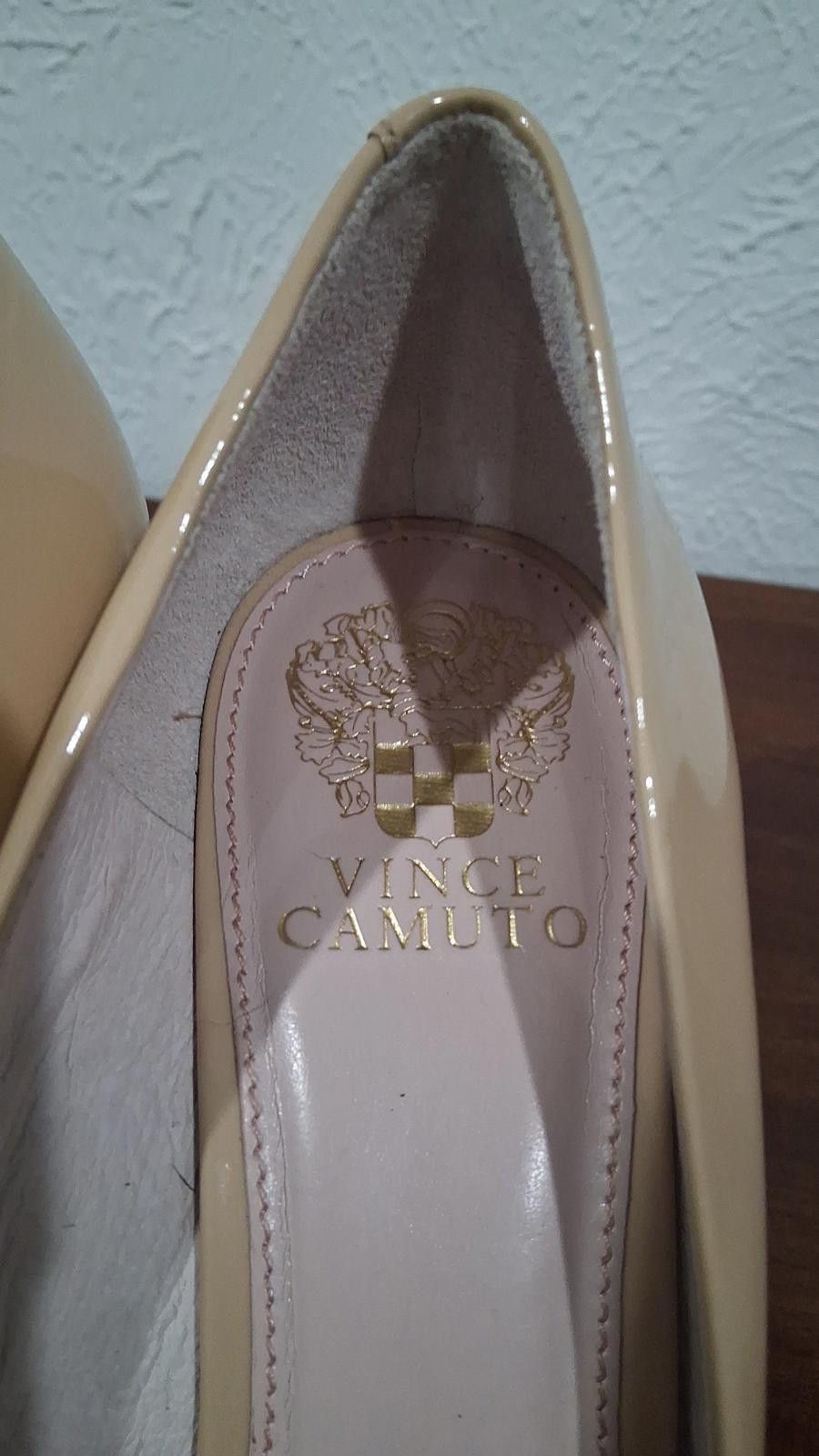 Vince Camuto Vince Camuto Patent Leather Bow Wedges Women’s Size 9.5 Size US 7.5 / IT 37.5 - 4 Thumbnail