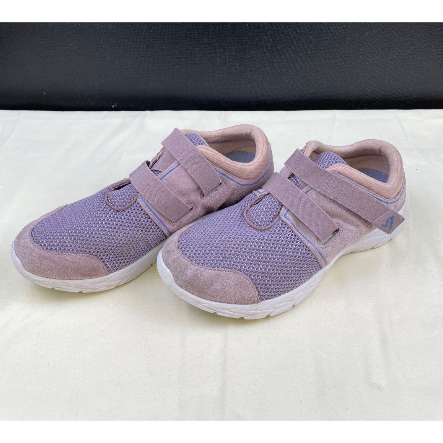 Vionic Vionic Women's Suede/Mesh Purple Shoes/Sneakers SIze 11 SKU Size US 11 / IT 41 - 3 Thumbnail