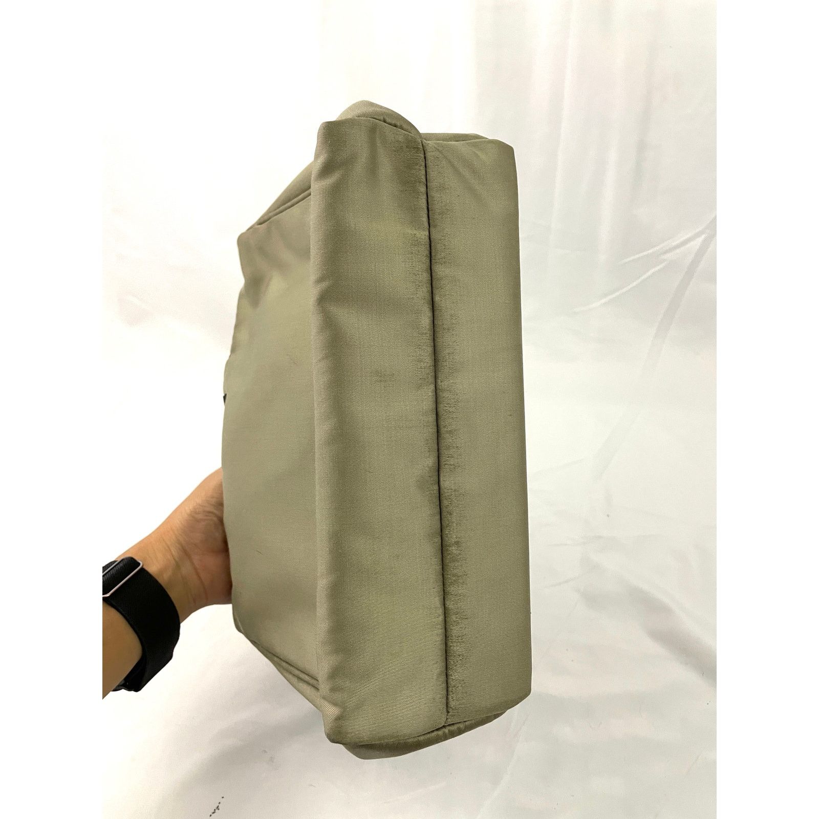 Kate Spade VTG Kate Spade New York Golden Satin Fabric Baguette Purse Size ONE SIZE - 8 Thumbnail