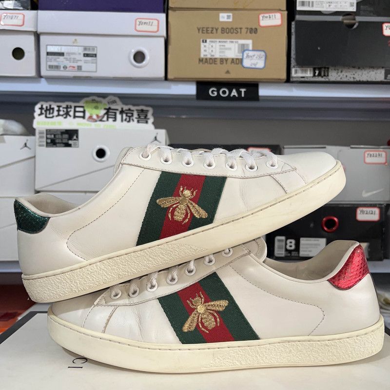 Gucci Gucci Ace White Green Fashion Sneakers for Men Size US 8 / EU 41 - 1 Thumbnail