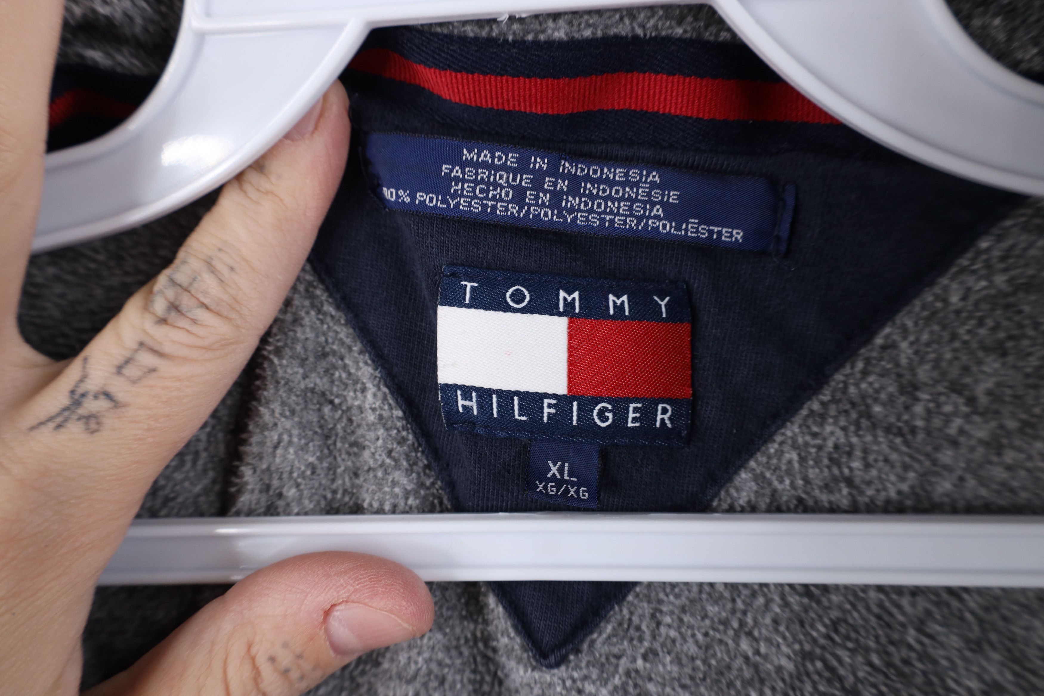 Tommy Hilfiger Vintage 90s Tommy Hilfiger Block Half Zip Fleece Sweater Size US XL / EU 56 / 4 - 8 Thumbnail
