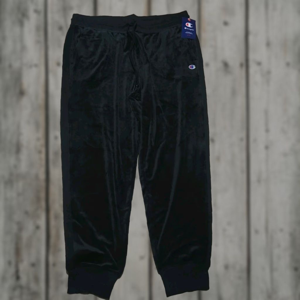 Champion Champion Velour Joggers Women 2XL Black Poly Spandex Front Flat Pockets Logo Elastic Waist Relaxed Fit Casual Workwear Famous Brand Jogger Size 40" / US 18 - 1 Thumbnail