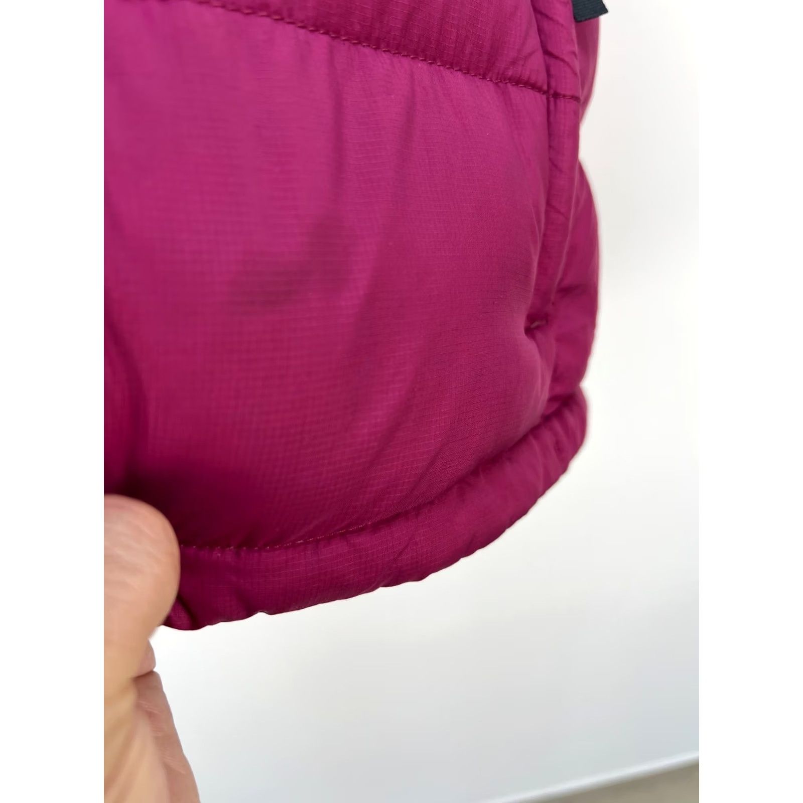 The North Face VINTAGE The North Face 700 Nuptse Puffer Vest Pink Womens M Shirt Vest Pink Womens 90s? Size M / US 6-8 / IT 42-44 - 7 Thumbnail