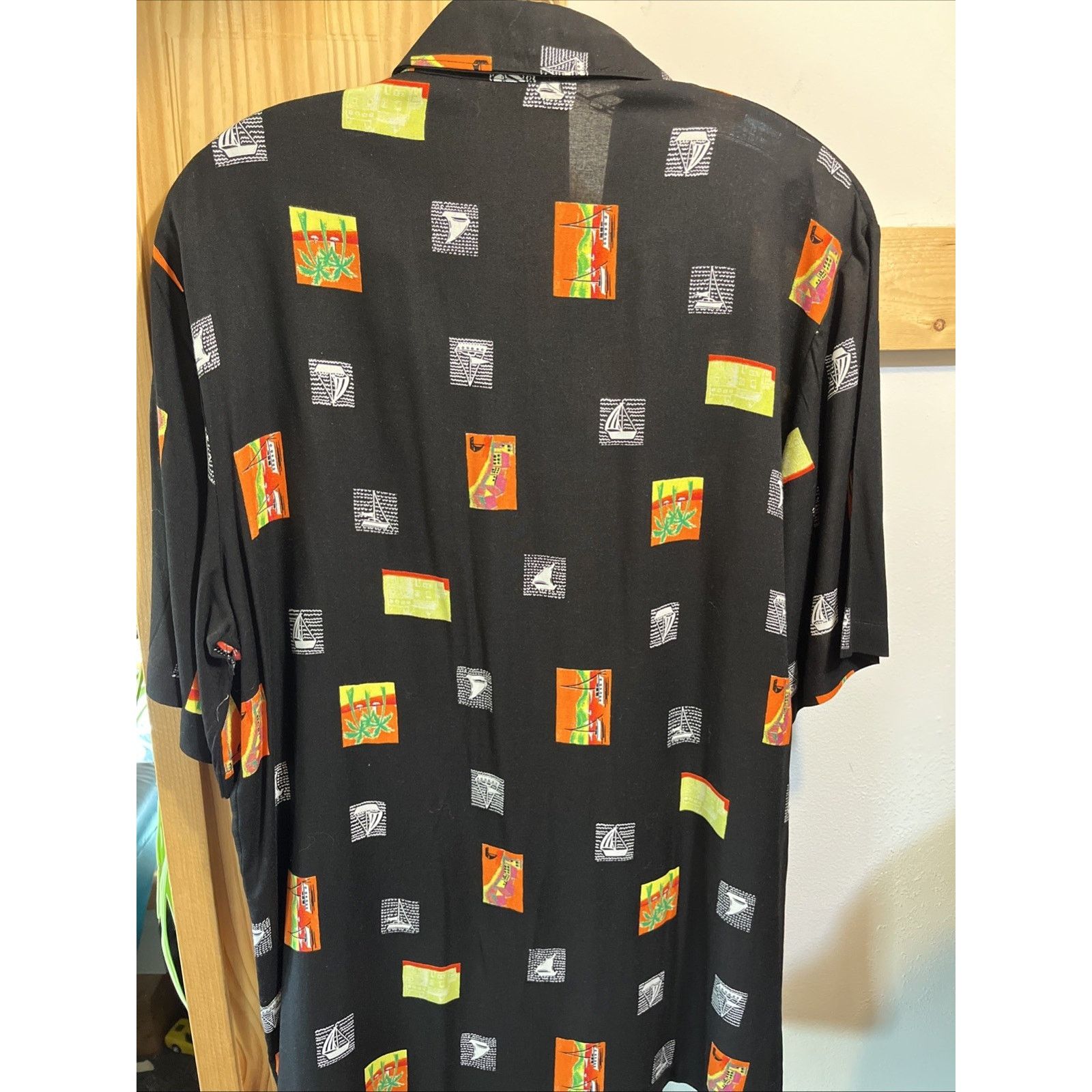 Other Alan Stewart Shirt Men’s M Black Hawaiian Rayon Button Adult Size US M / EU 48-50 / 2 - 9 Thumbnail