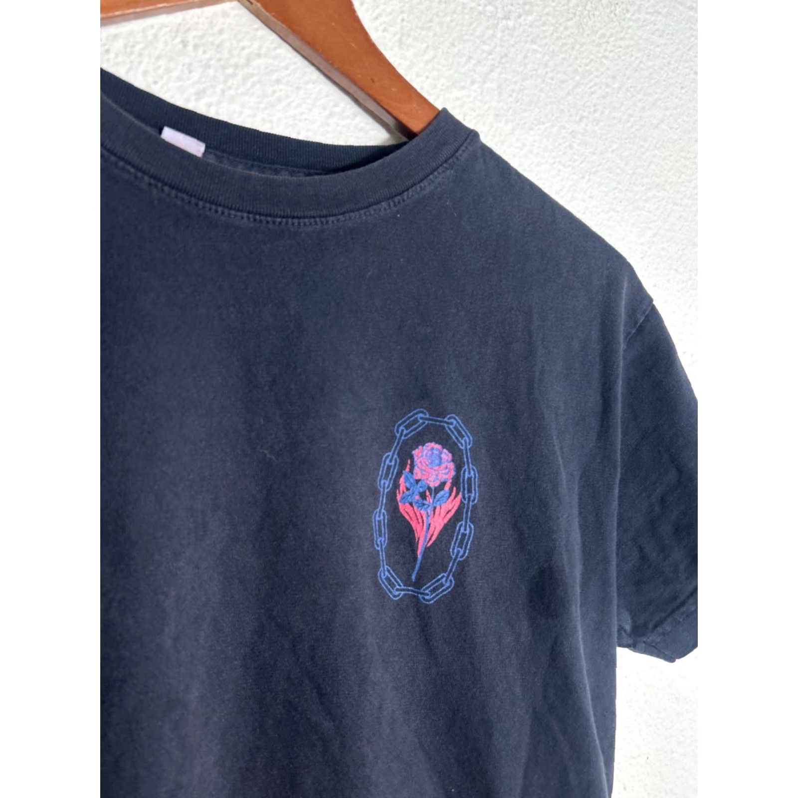 Obey VINTAGE Obey X Never Made Mens Small Black Rosette T Shirt Stained Size US S / EU 44-46 / 1 - 4 Thumbnail
