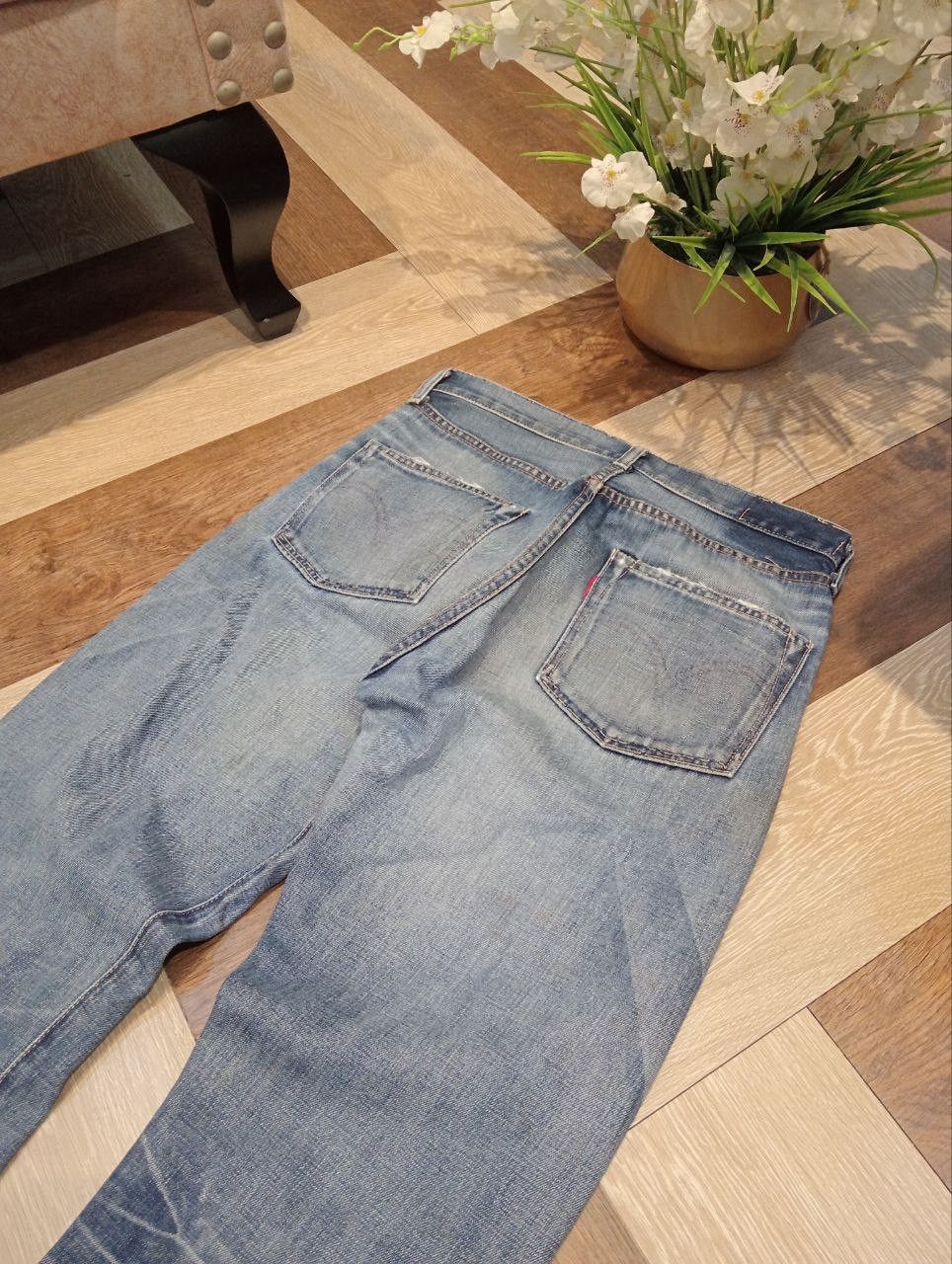 Levi's Vintage Clothing LEVI'S VINTAGE 501 CAPITAL E SELVEDGE BLUE DENIM JEANS Size US 30 / EU 46 - 14 Thumbnail