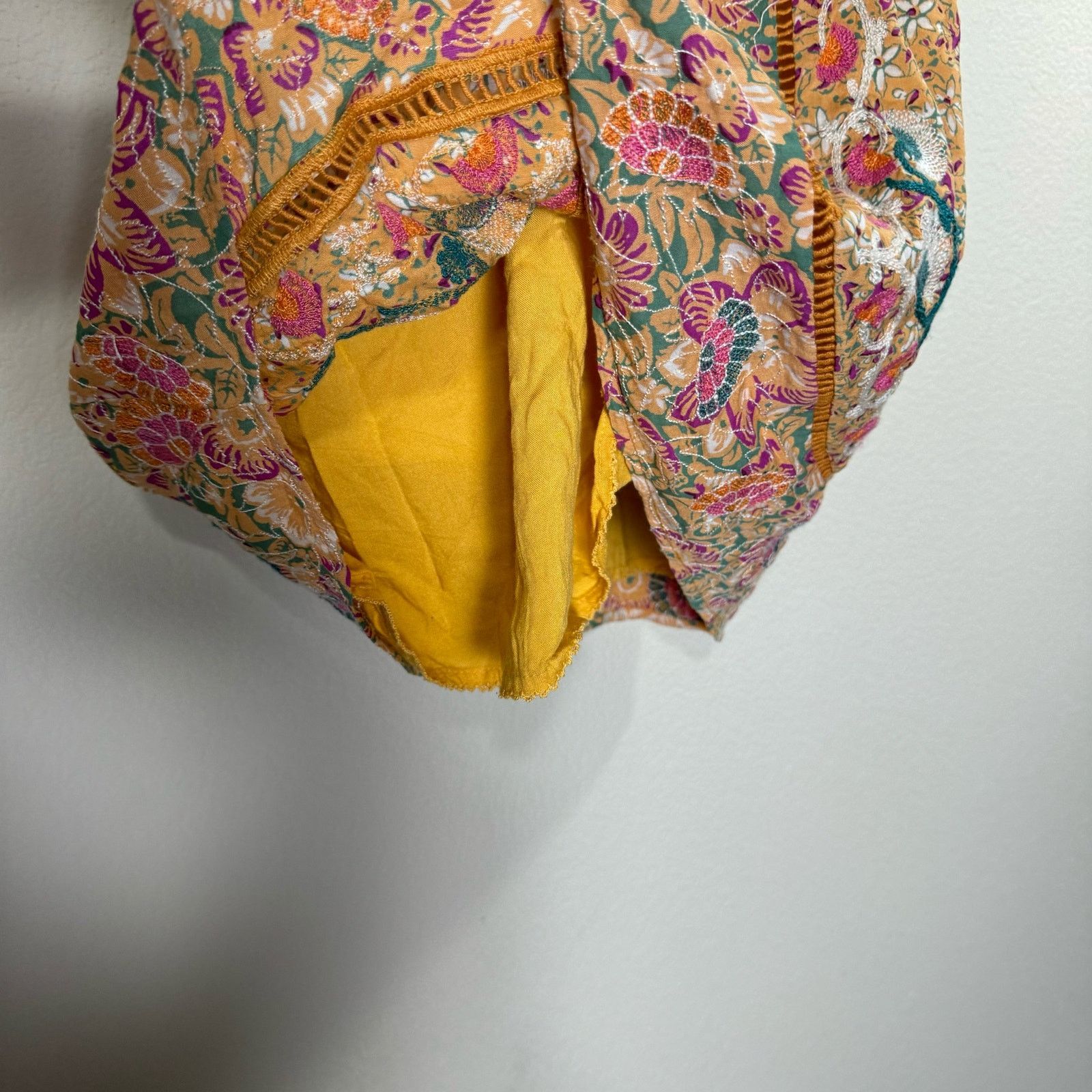 Anthropologie akemi + kim | embroidered boho lattice yellow tank sz 2 Size XS / US 0-2 / IT 36-38 - 4 Thumbnail