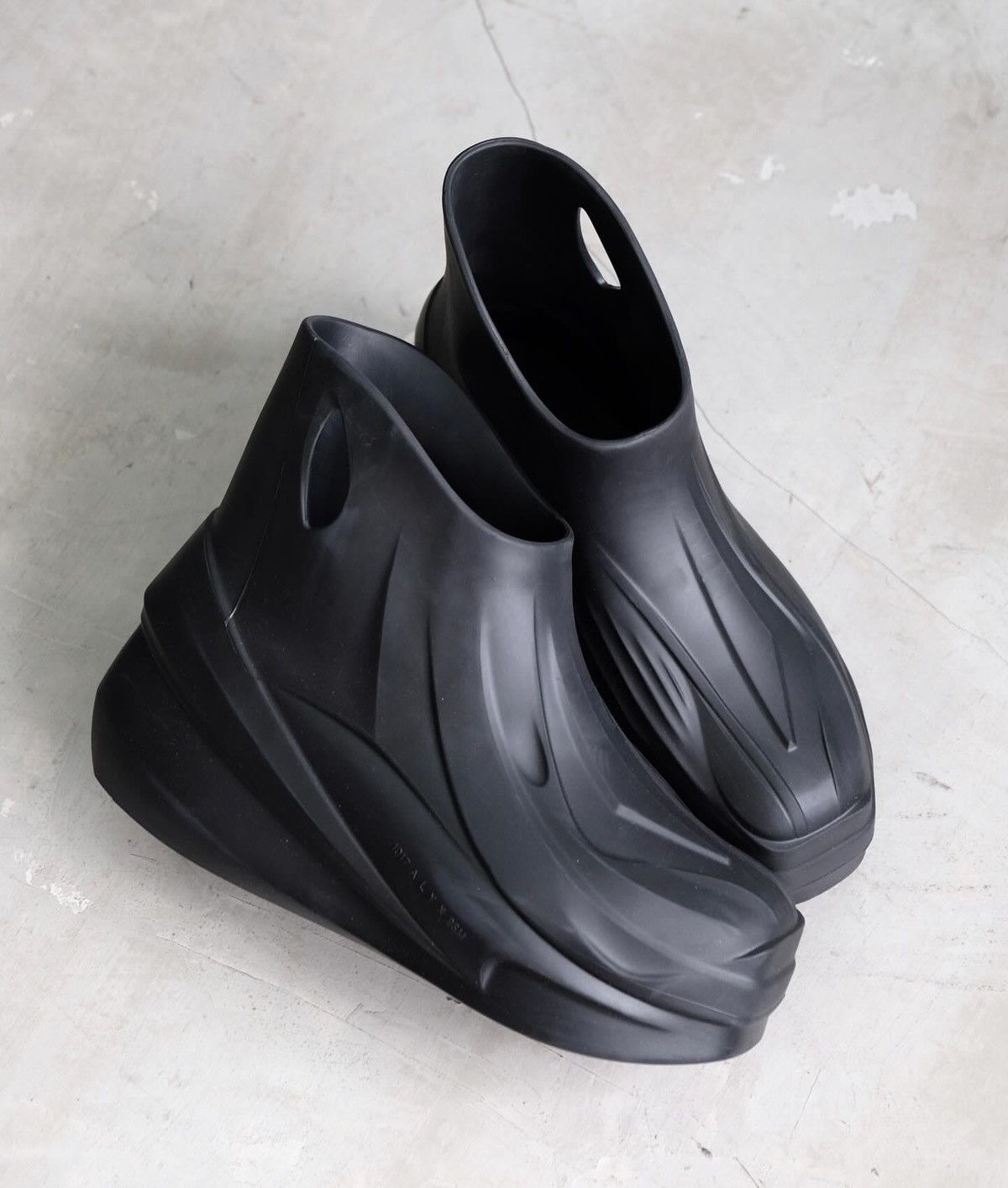 1017 ALYX 9SM × Alyx 1017 ALYX 9SM Mono Boots | Grailed