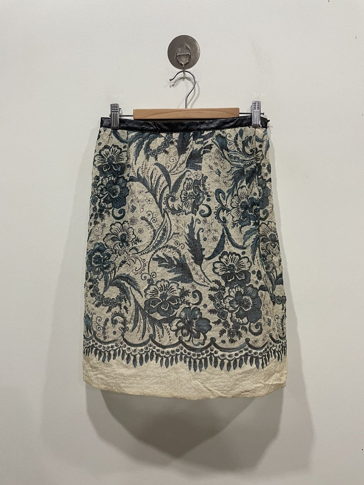Karen Walker Karen Walker Midi Skirts Flower Pattern Size 26" / US 2 / IT 38 - 2 Thumbnail