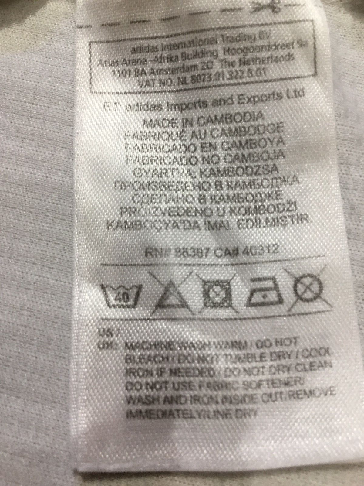Adidas REAL MADRID 2015 2016 HOME FOOTBALL SHIRT SOCCER JERSEY Size US L / EU 52-54 / 3 - 11 Thumbnail