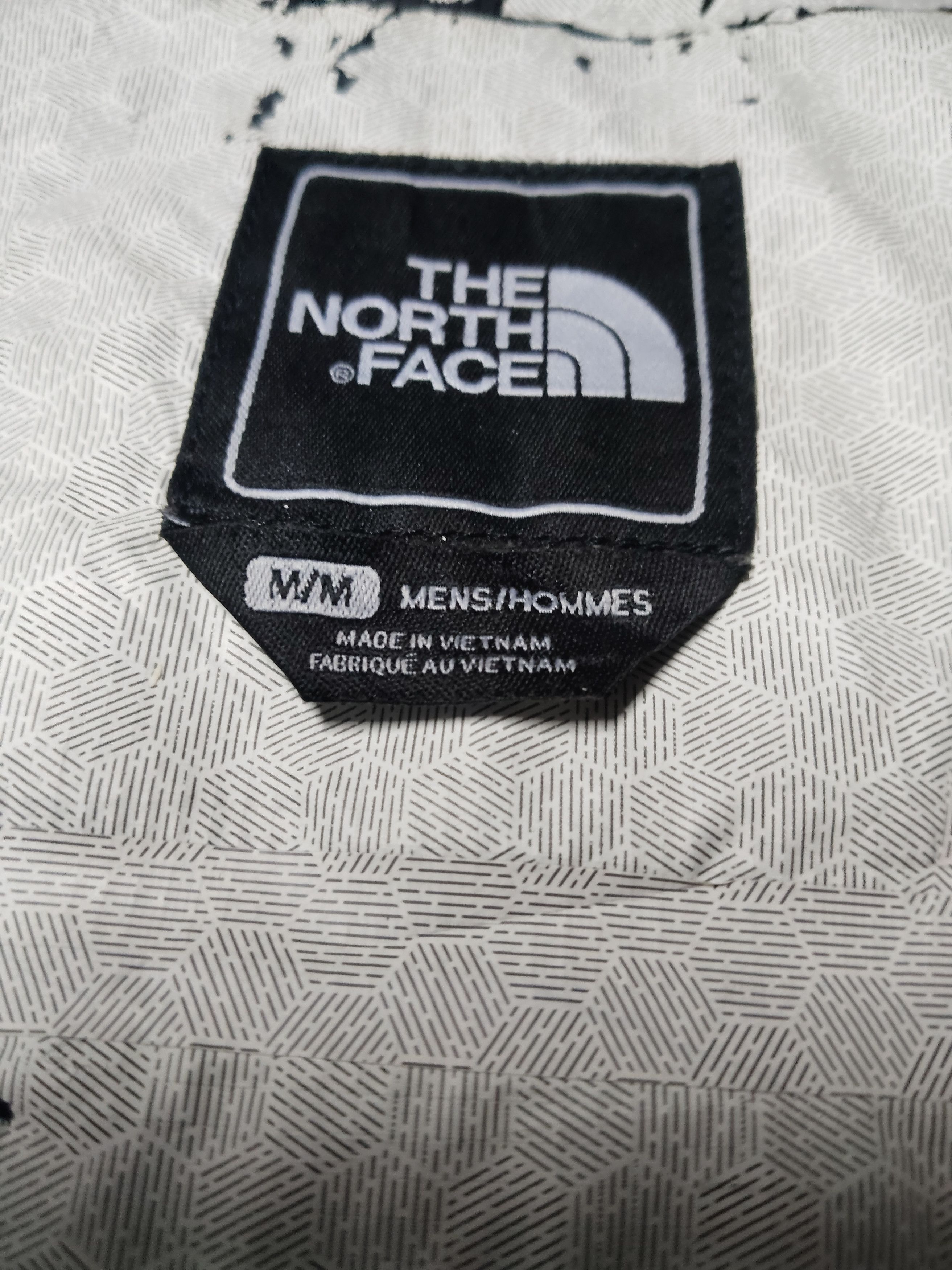 The North Face Combo TNF Venture HyVent Jacket & Burberry Jacket - 0003 Size US M / EU 48-50 / 2 - 6 Thumbnail