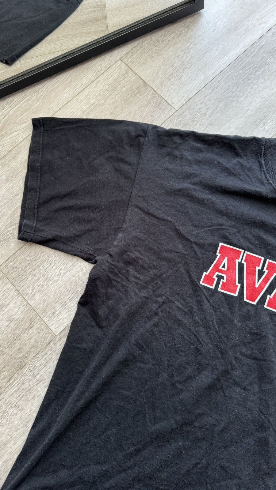 Band Tees Vintage 90s AVAIL Band Tee T-Shirt Punk Hardcore Size US XL / EU 56 / 4 - 2 Thumbnail